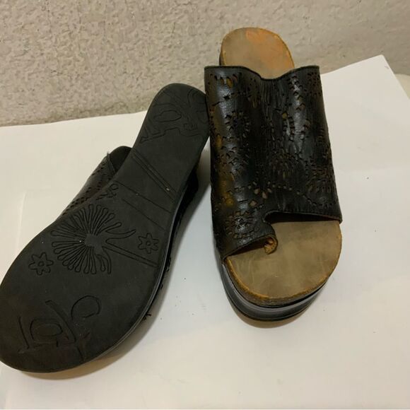 Obot Leather black  Wedge Sandals size 7 M - Picture 6 of 9